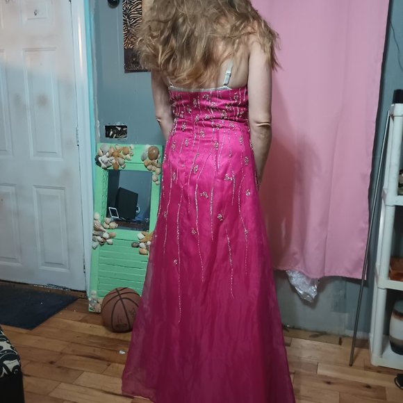 Dress - Picture 2 of 8